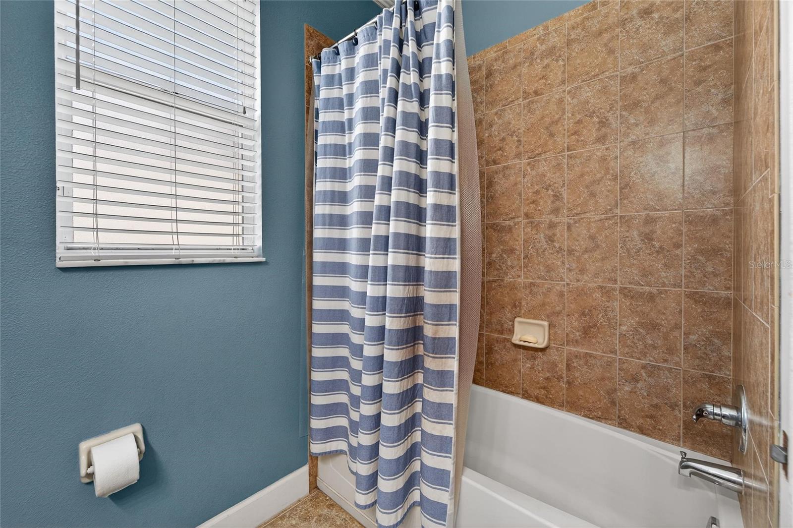 ESTATES AT LIMONA WOODS - Residential