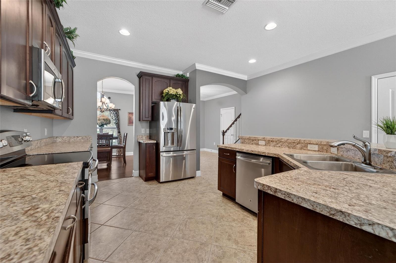 ESTATES AT LIMONA WOODS - Residential