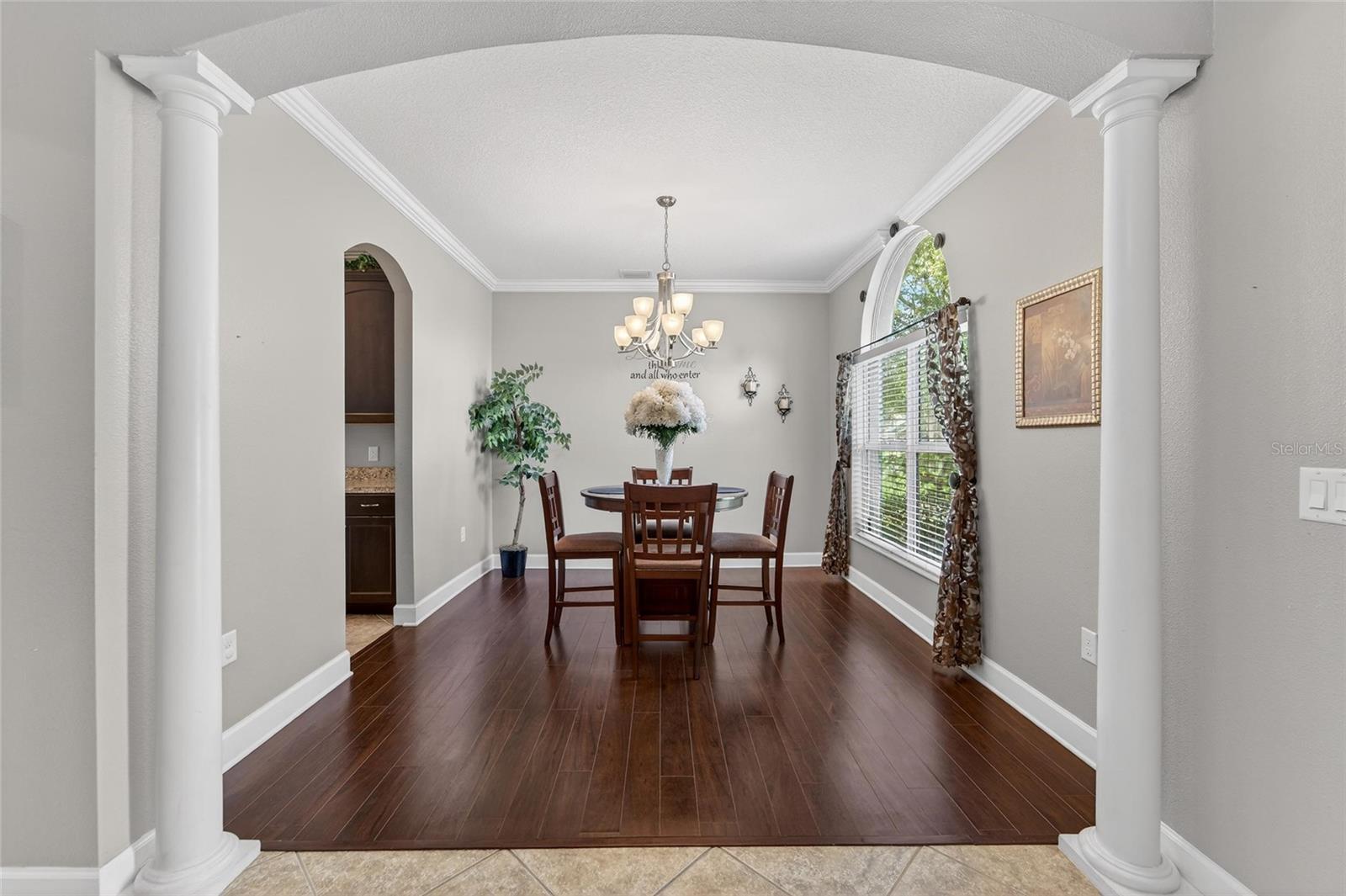 ESTATES AT LIMONA WOODS - Residential