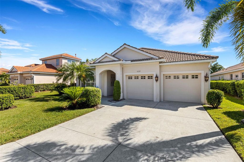 Photo of 6339 Rookery Circle, Bradenton, FL 34203 (MLS # A4665733)