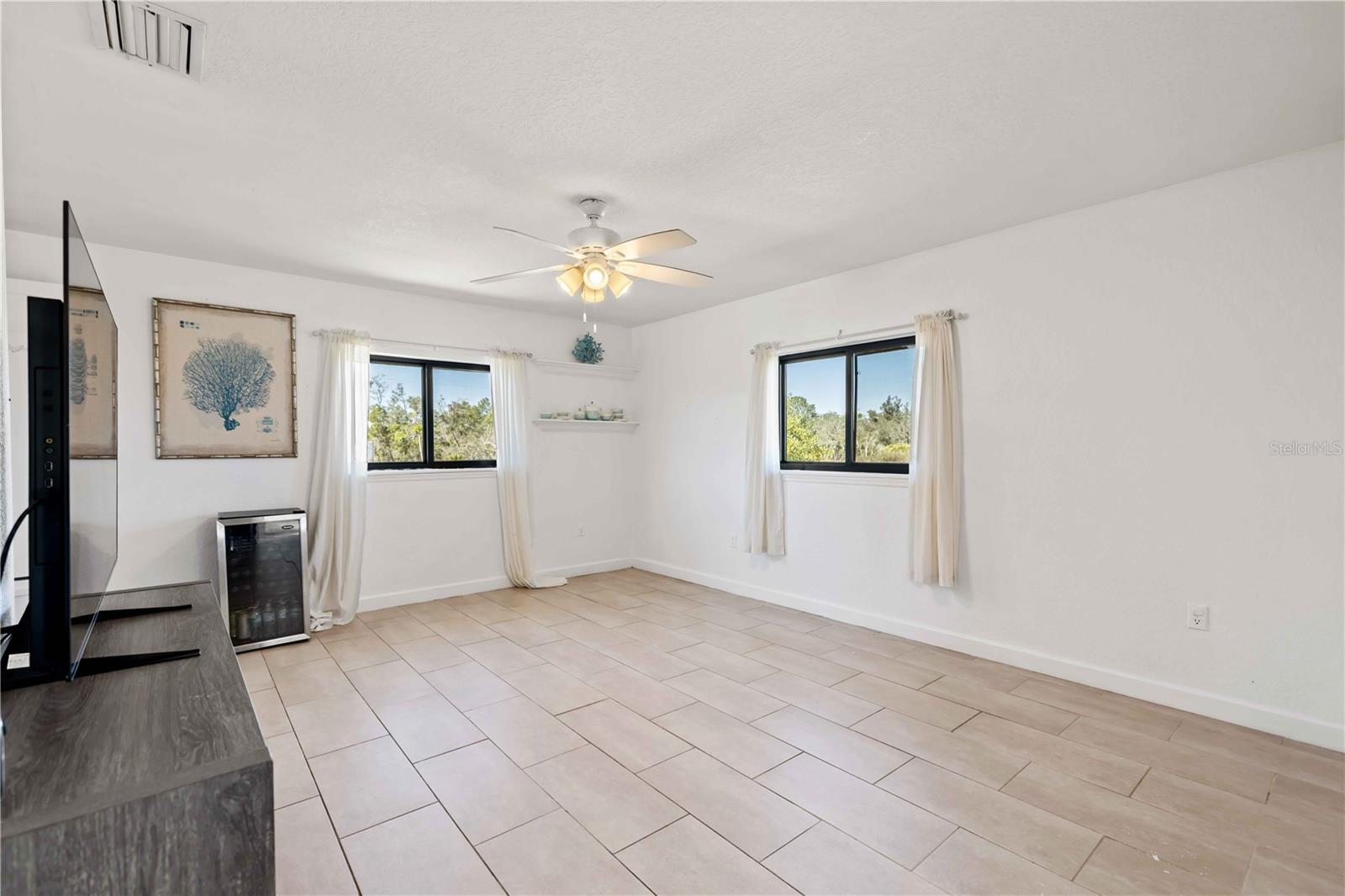 MAGNOLIA HILL - Residential