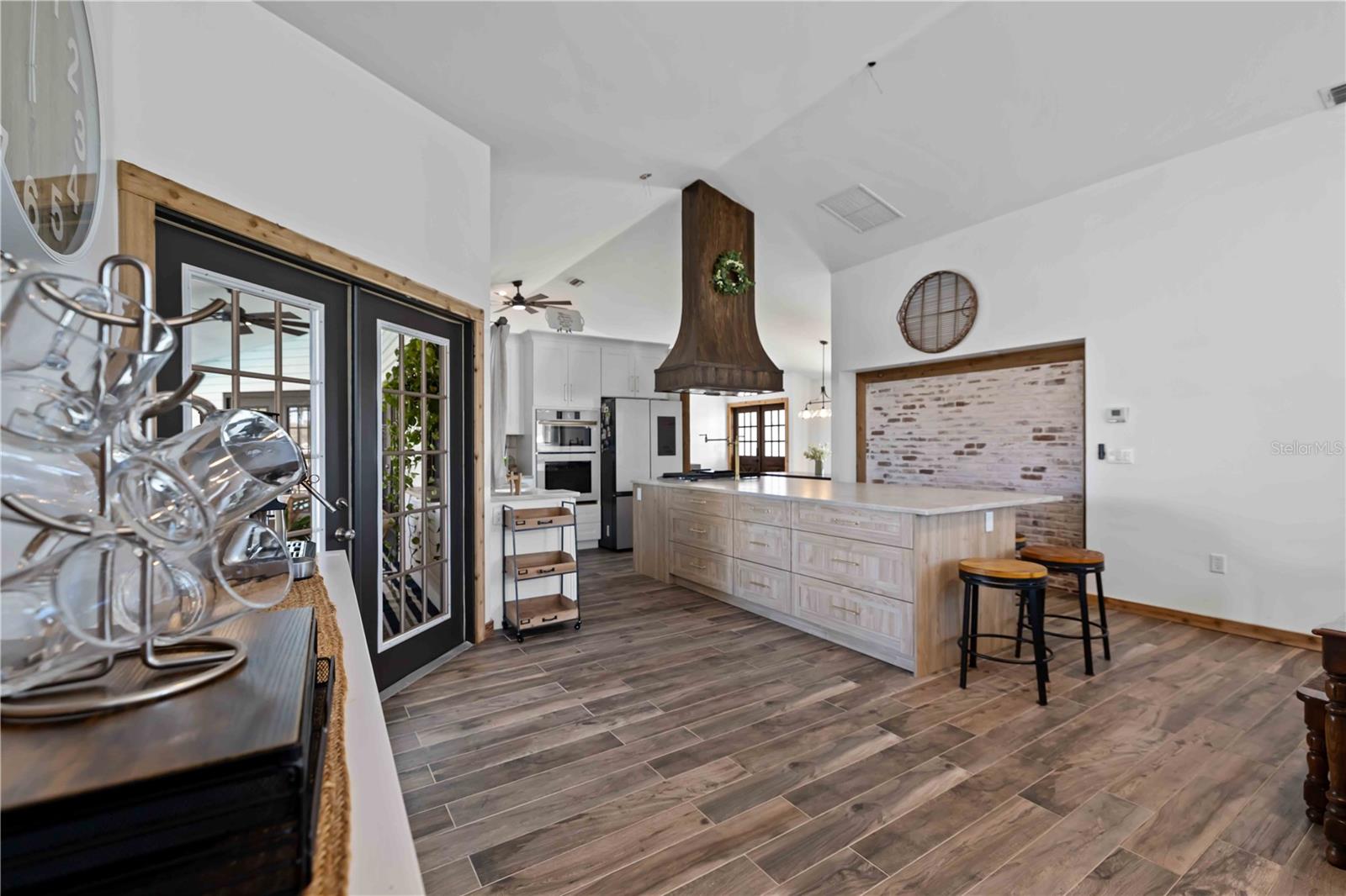 MAGNOLIA HILL - Residential