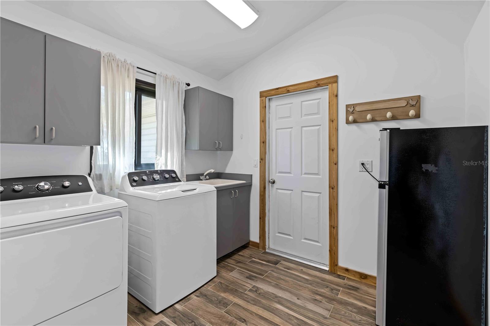 MAGNOLIA HILL - Residential