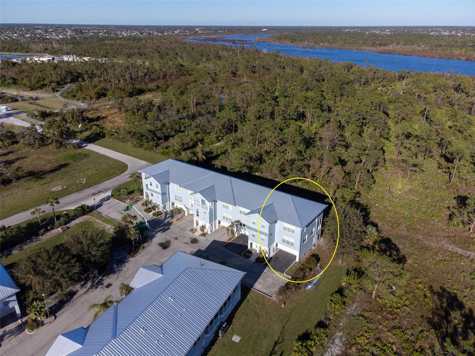 TOWNHOMES AT CAPE HAZE PH2 BLDG6 - Residential