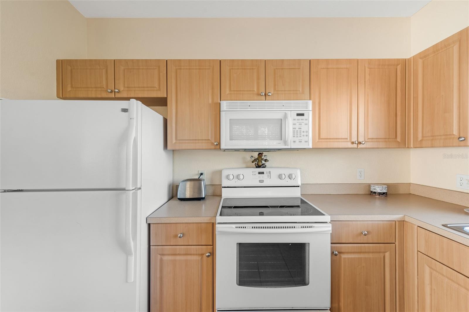 TOWNHOMES AT CAPE HAZE PH2 BLDG6 - Residential
