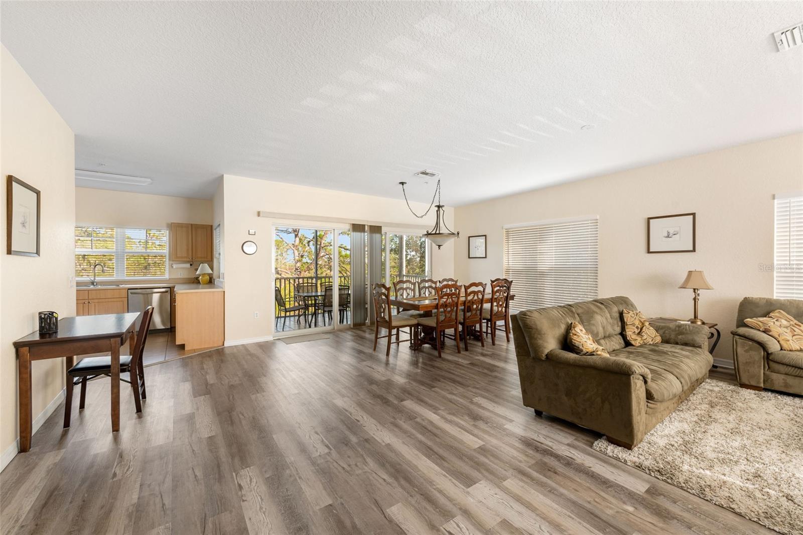 TOWNHOMES AT CAPE HAZE PH2 BLDG6 - Residential