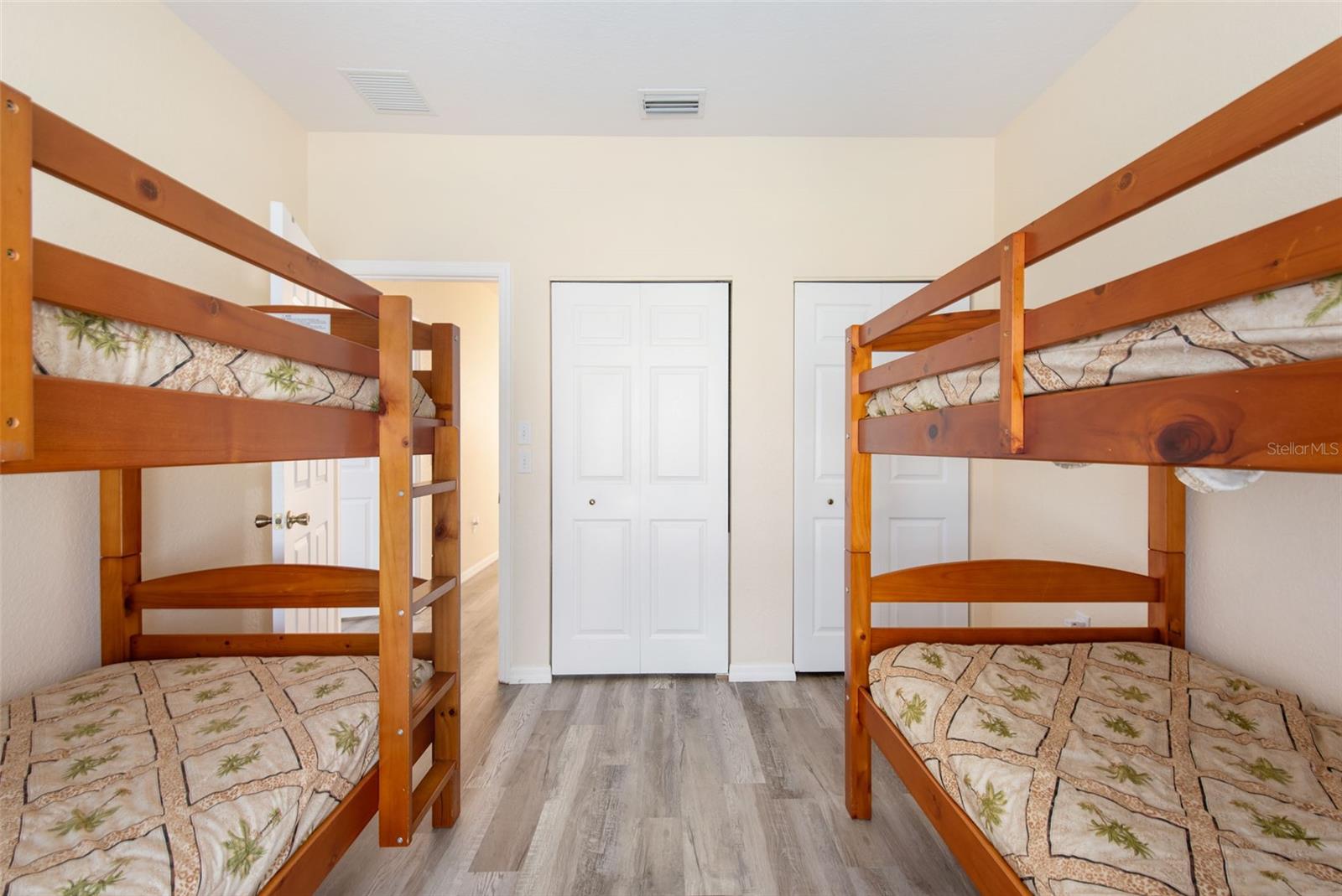 TOWNHOMES AT CAPE HAZE PH2 BLDG6 - Residential