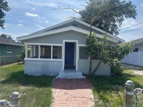 Photo of 4506 N 42nd Street, Tampa, FL 33610 (MLS # TB8520541)