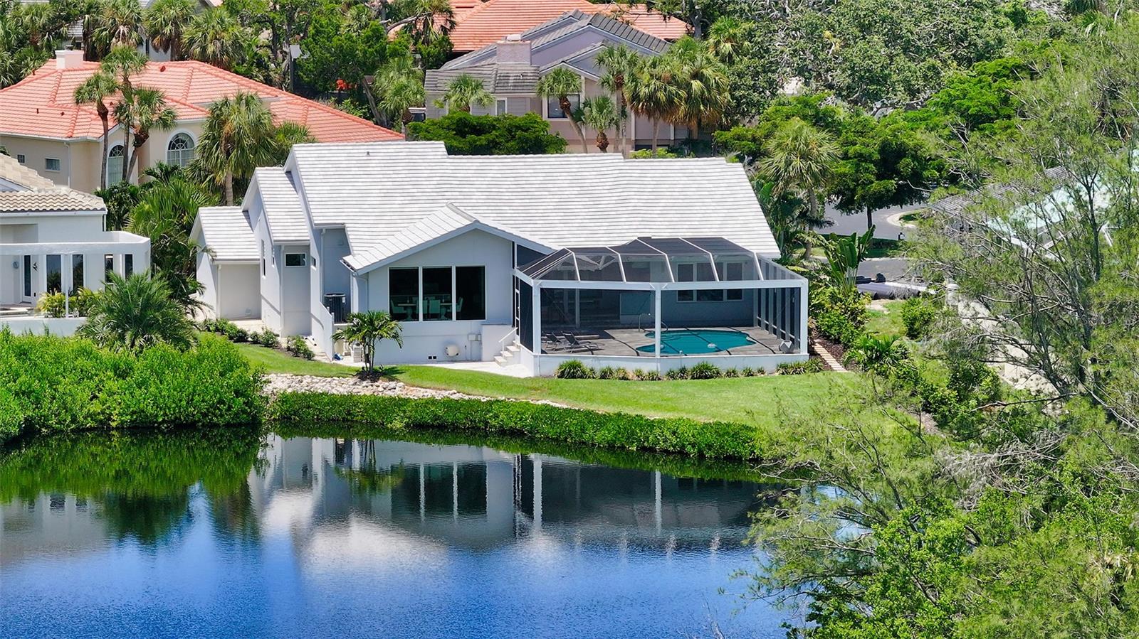 BAY ISLES - Residential