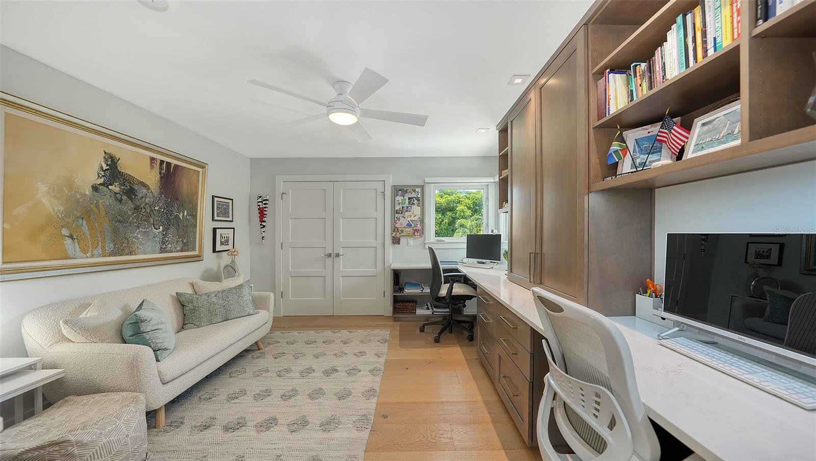 BAY ISLES - Residential