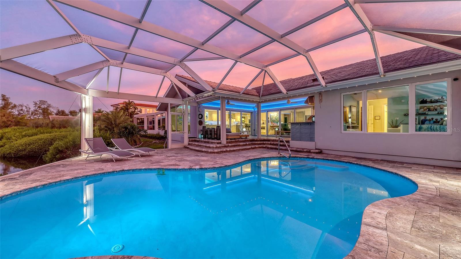 BAY ISLES - Residential