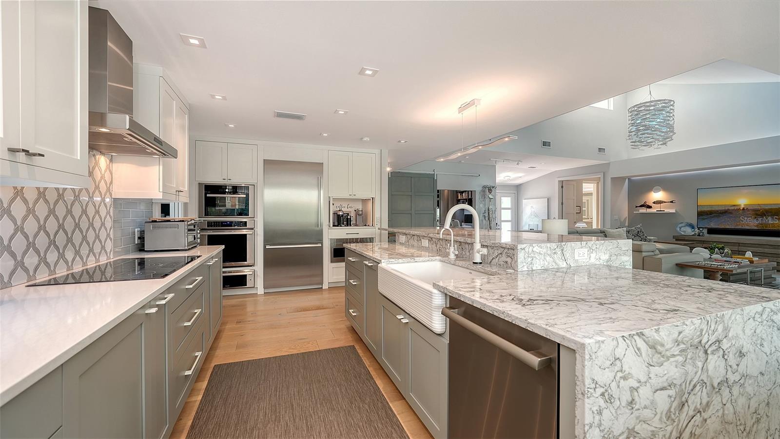 BAY ISLES - Residential