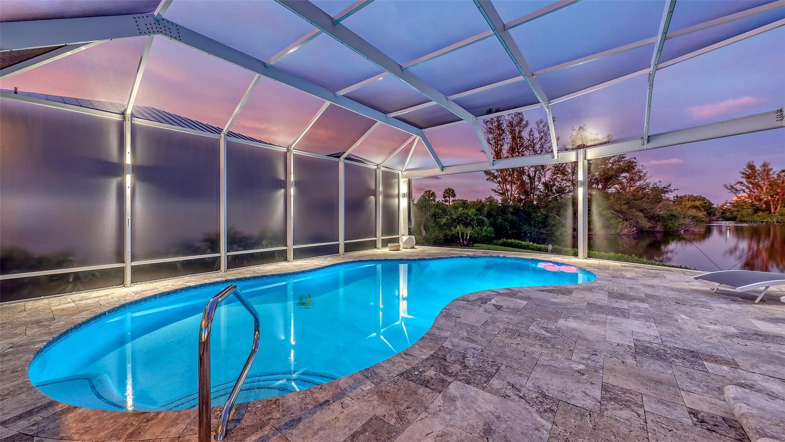 BAY ISLES - Residential