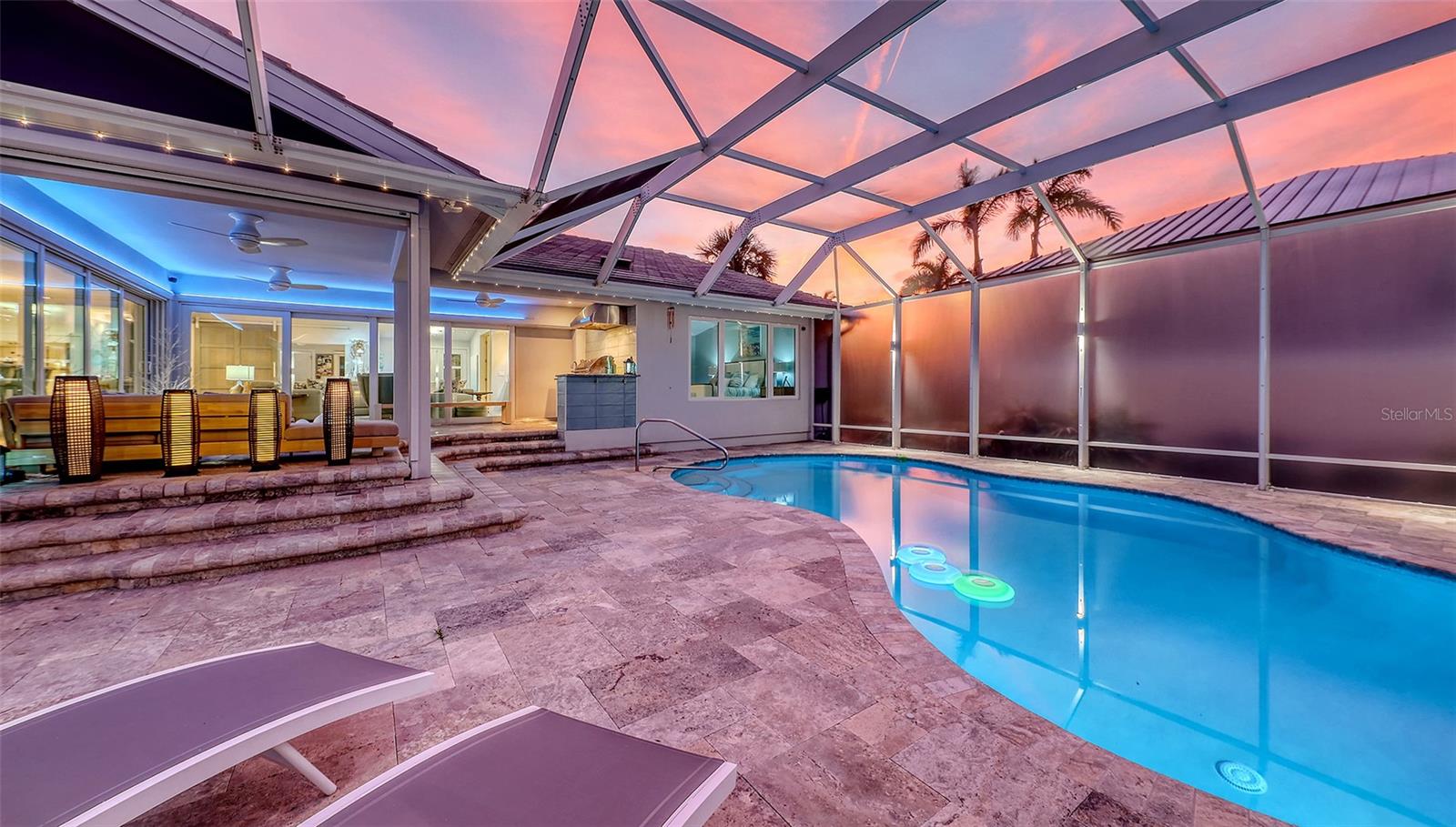 BAY ISLES - Residential