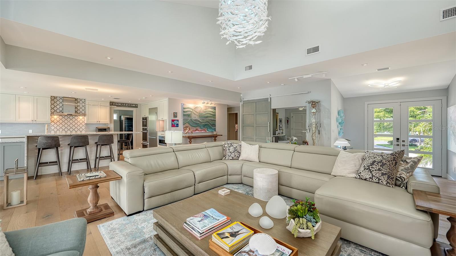 BAY ISLES - Residential