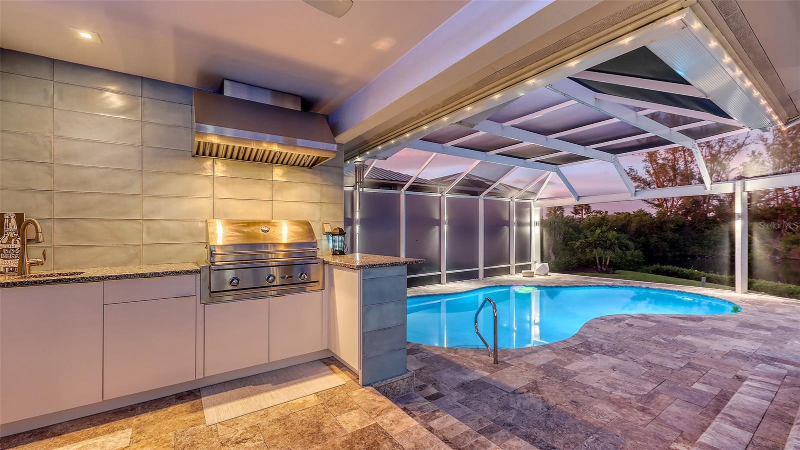 BAY ISLES - Residential