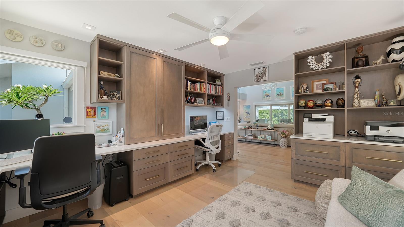 BAY ISLES - Residential