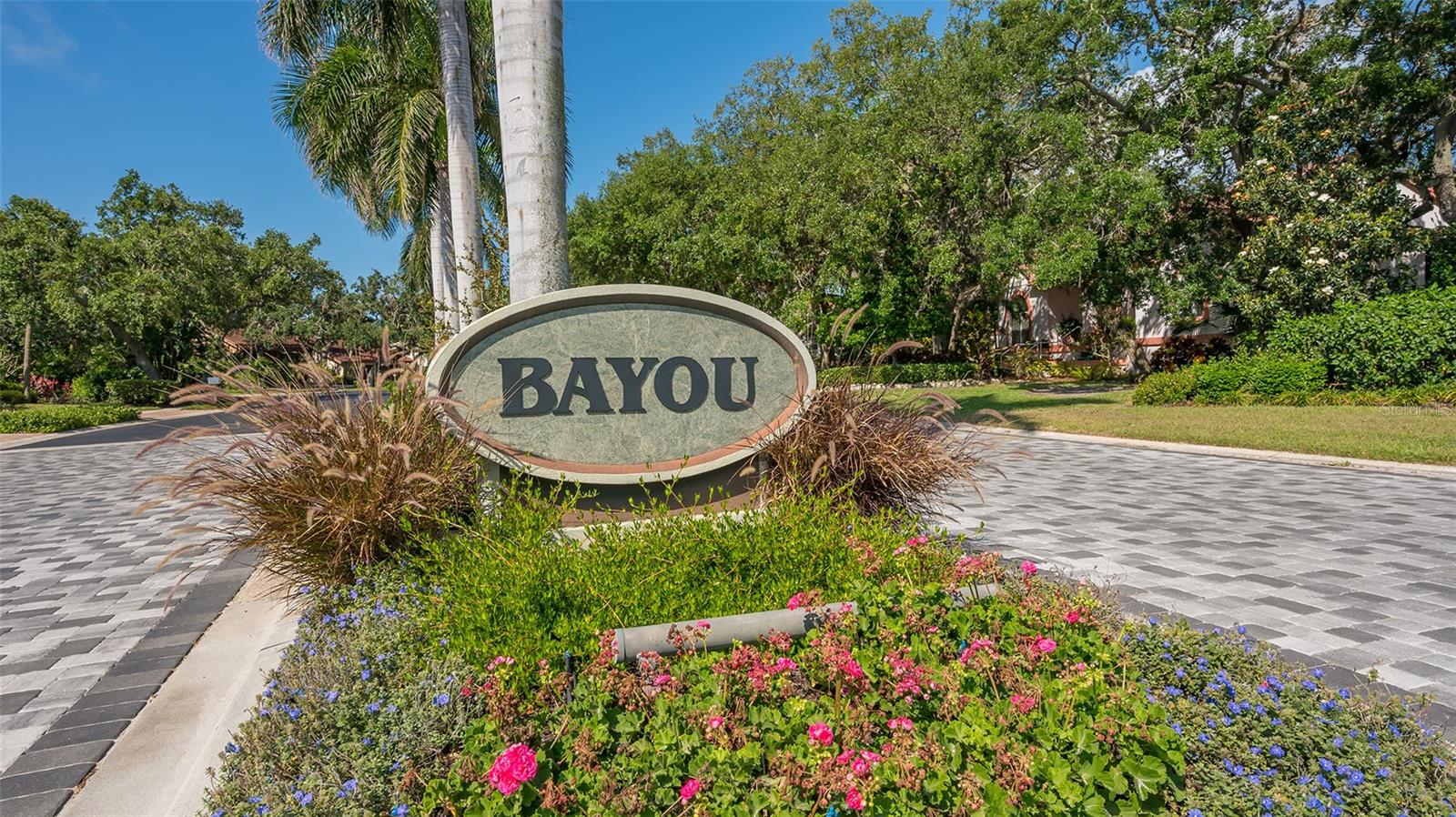 BAY ISLES - Residential