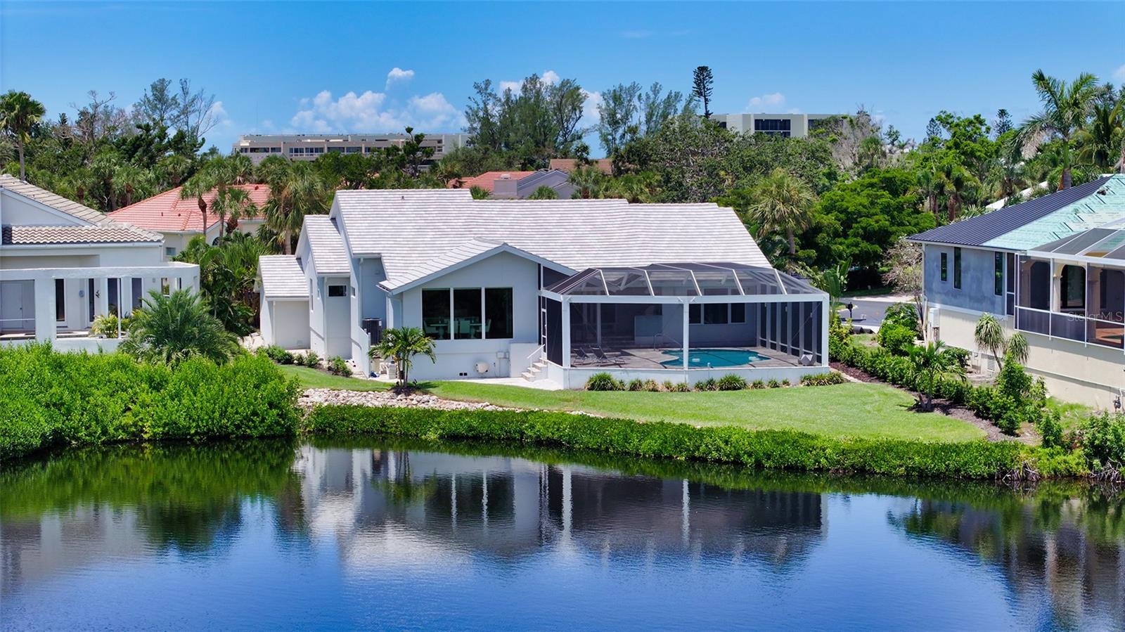 BAY ISLES - Residential