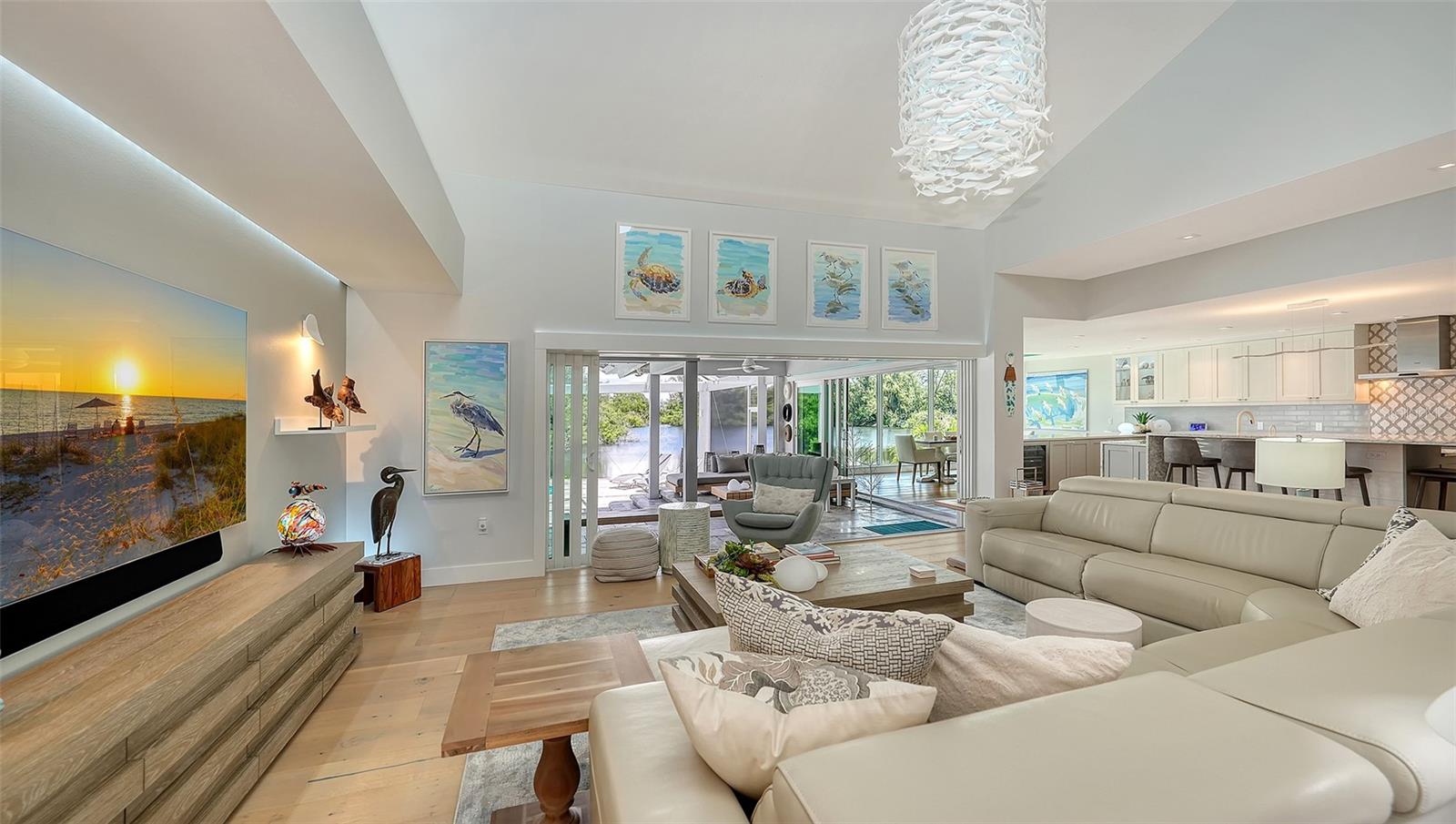 BAY ISLES - Residential