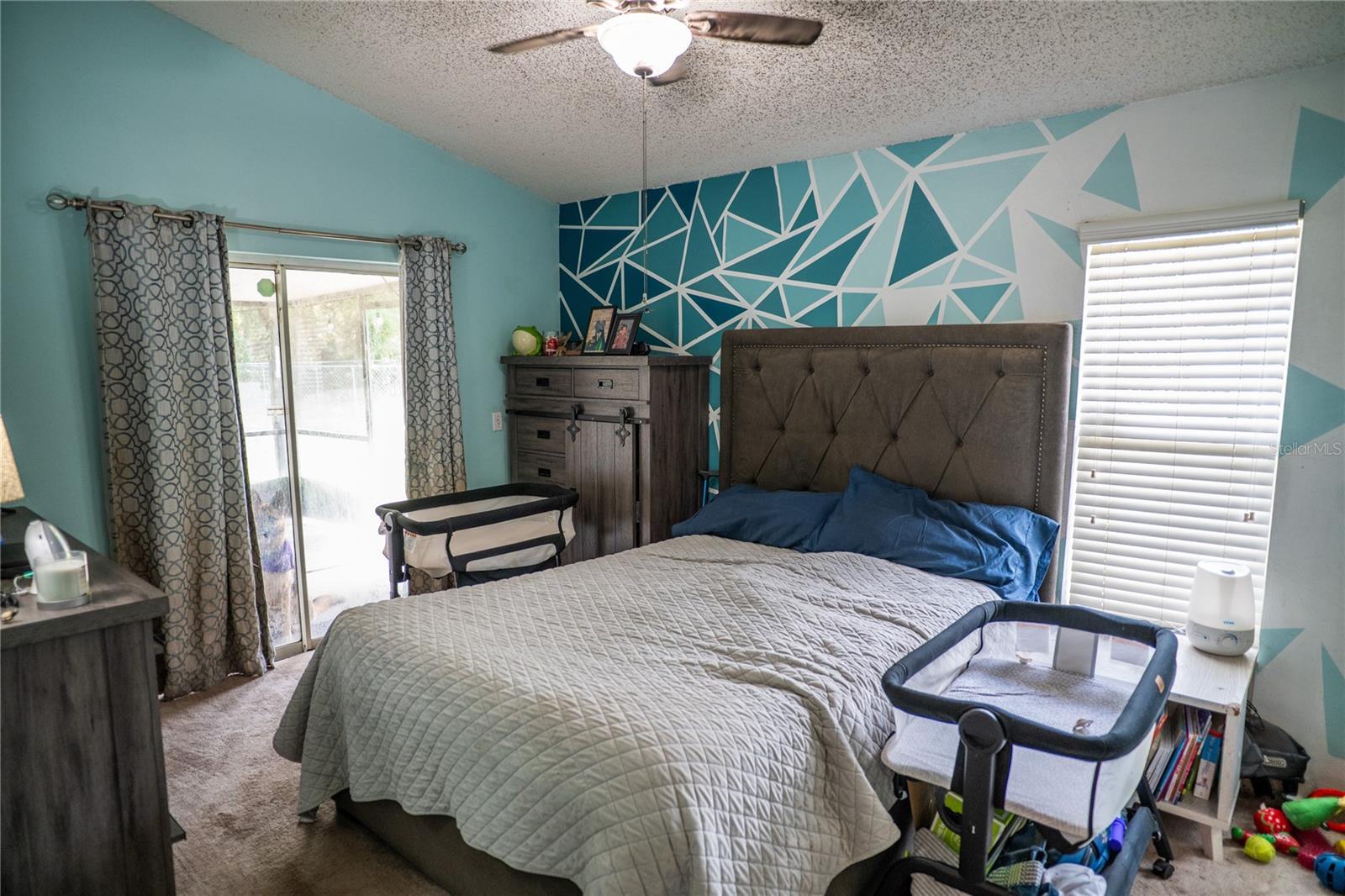 PINE RIDGE HOLLOW - Residential