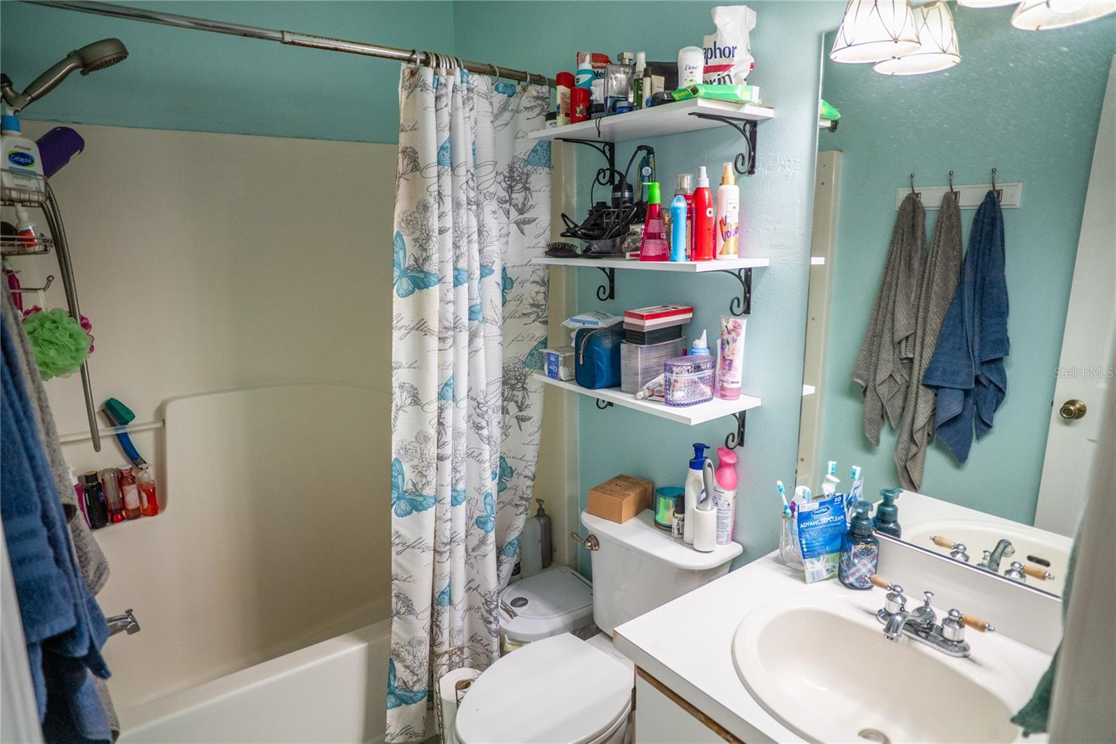 PINE RIDGE HOLLOW - Residential