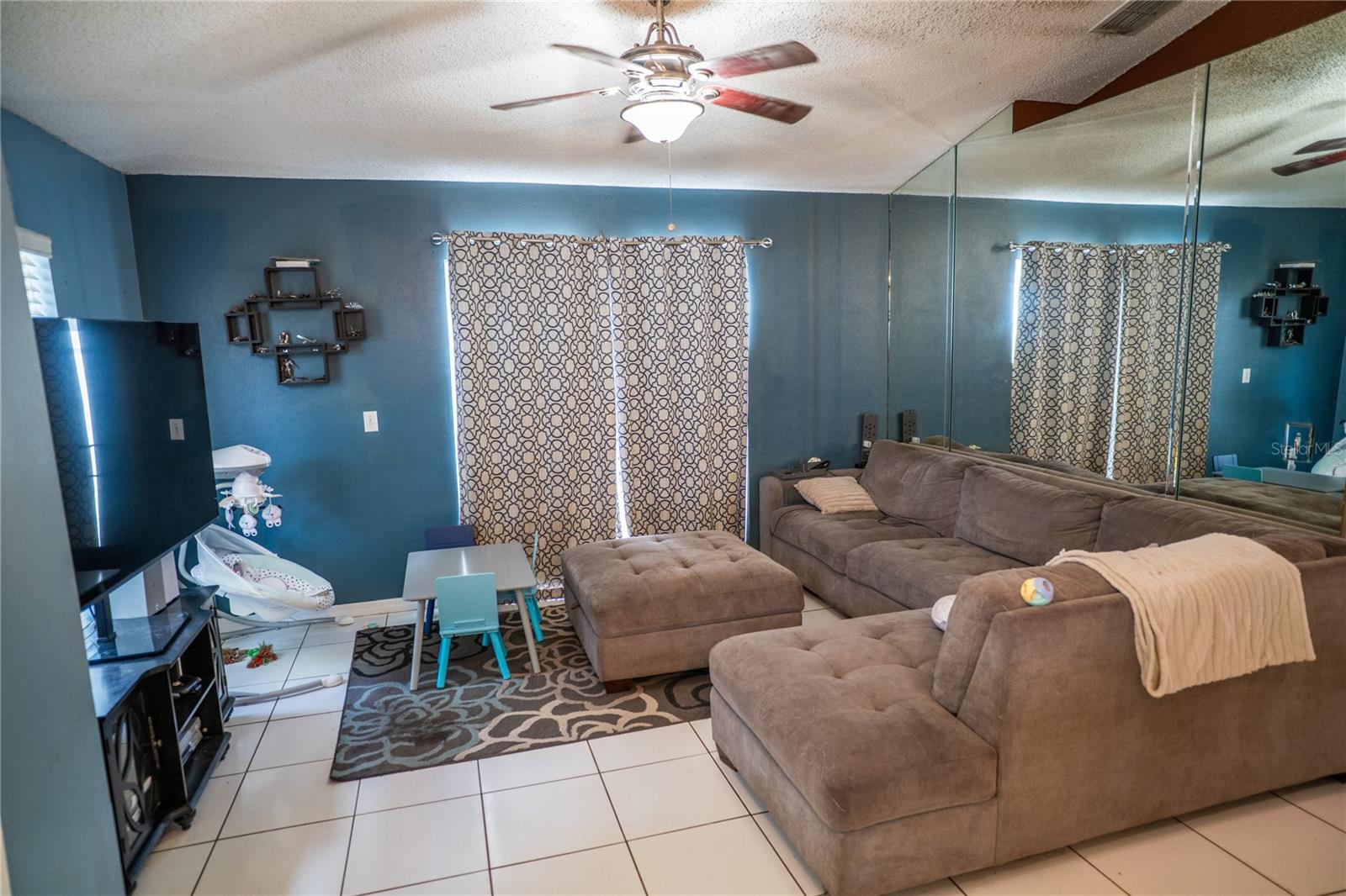 PINE RIDGE HOLLOW - Residential