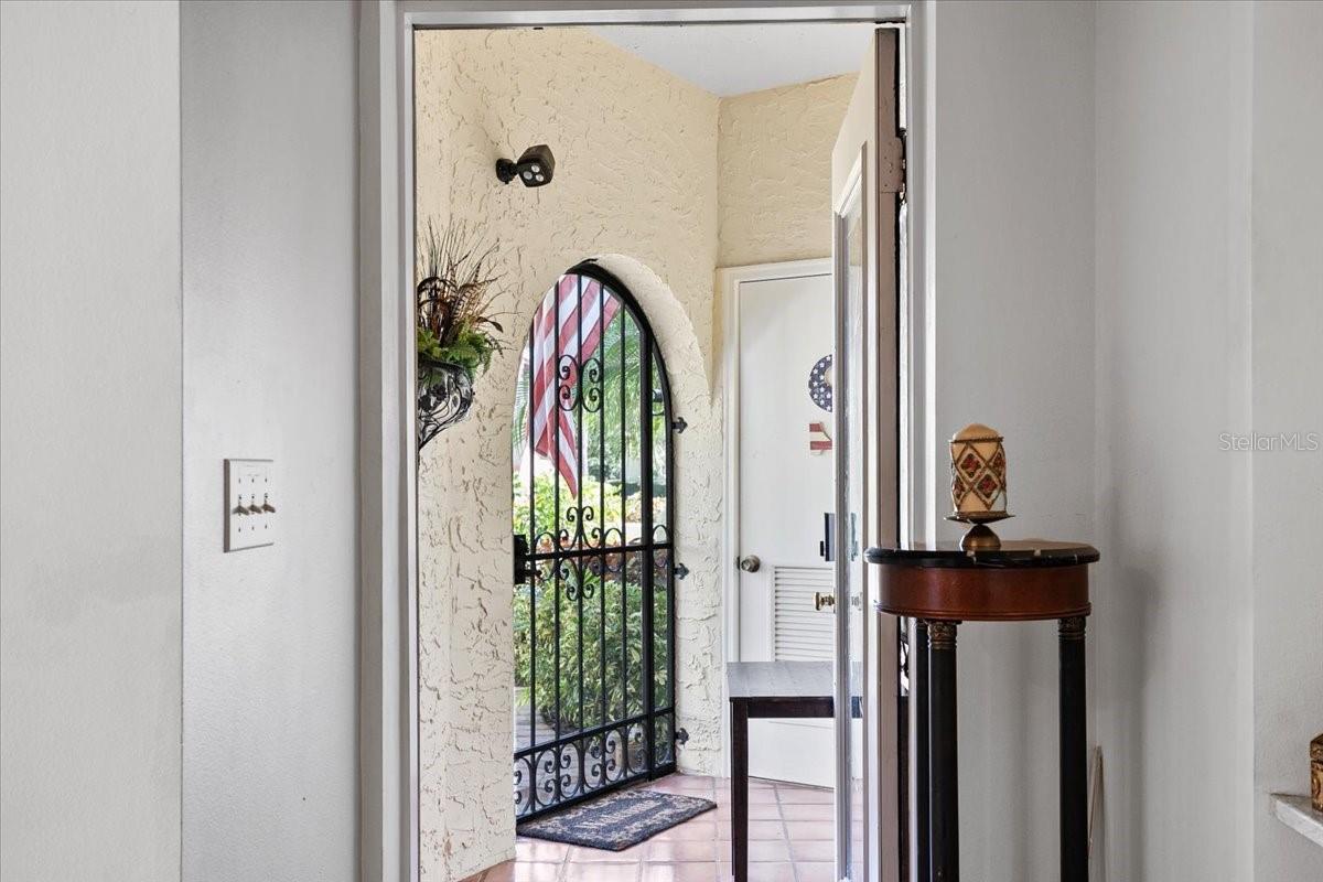 6101 34TH STREET W 16A