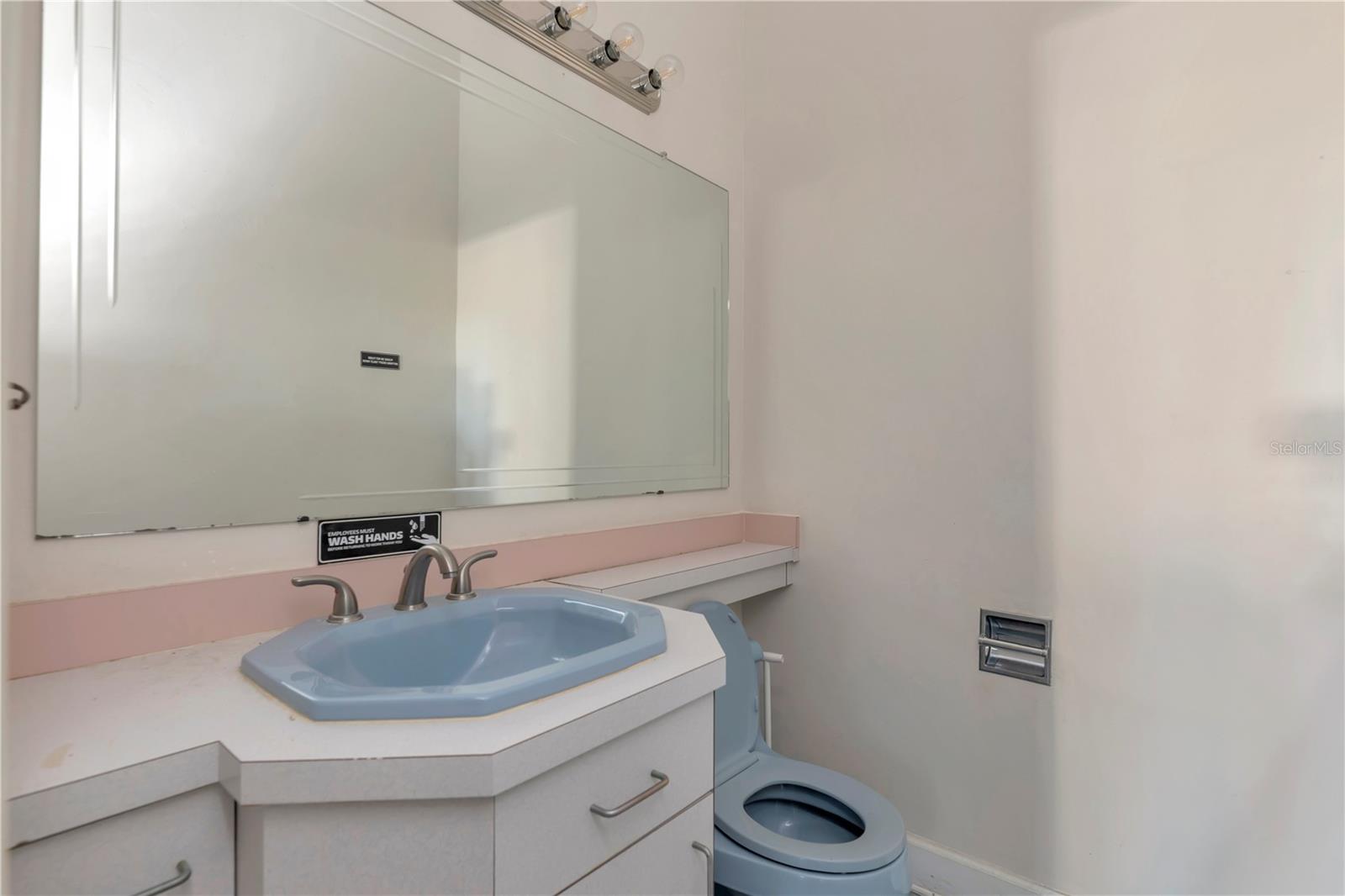 MILTON PARK - Commercial Sale