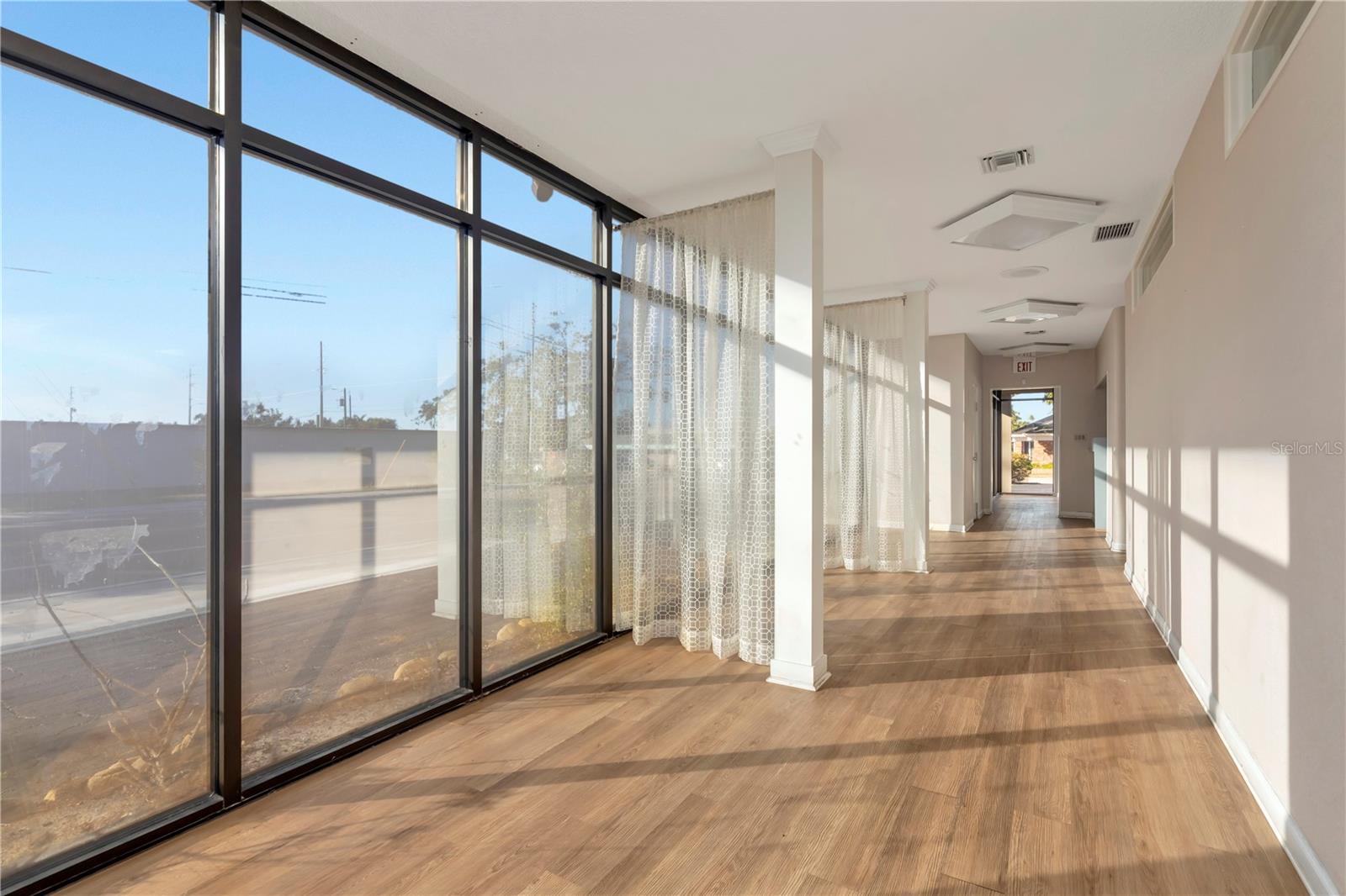 MILTON PARK - Commercial Sale