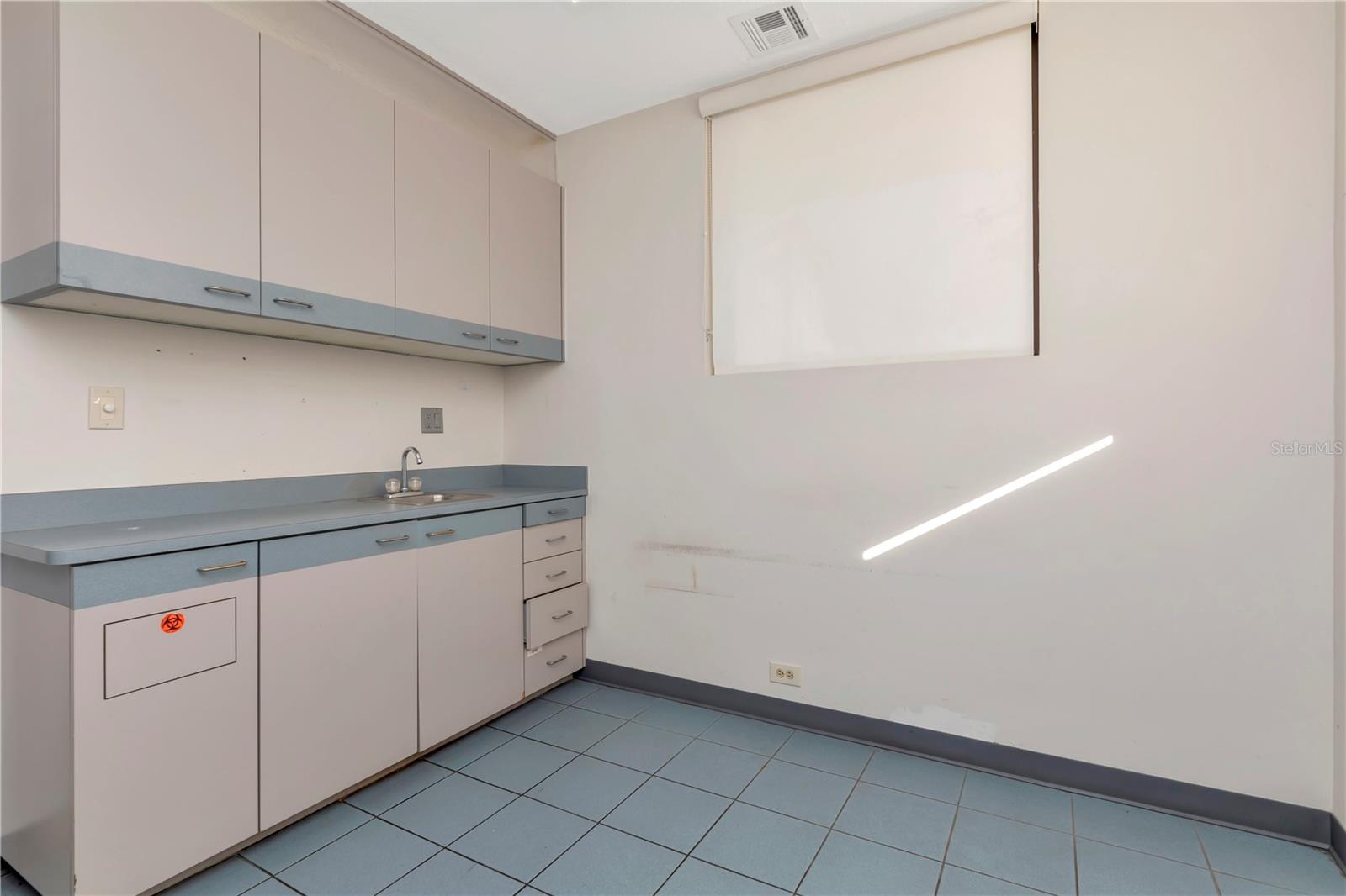 MILTON PARK - Commercial Sale