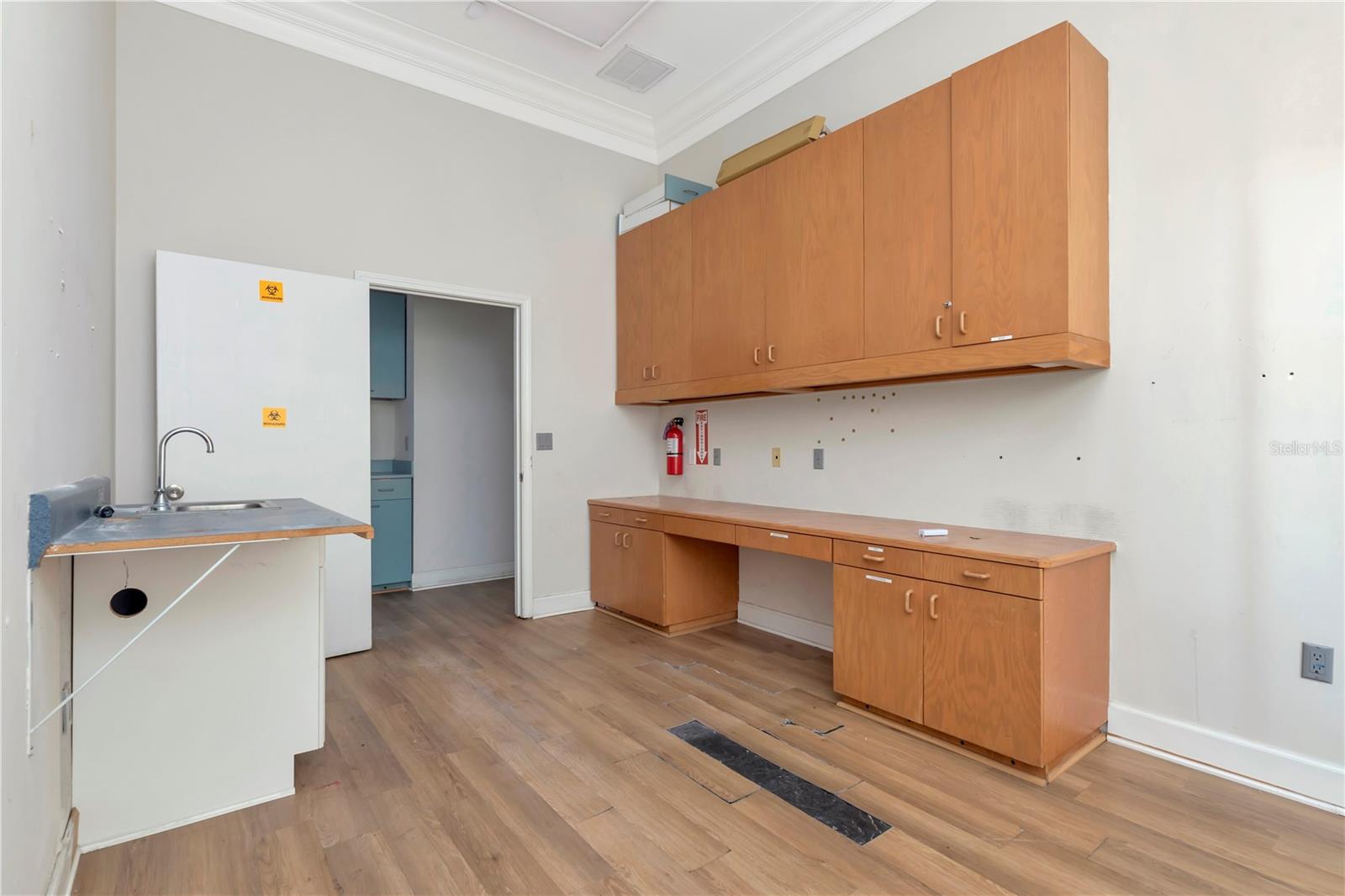 MILTON PARK - Commercial Sale