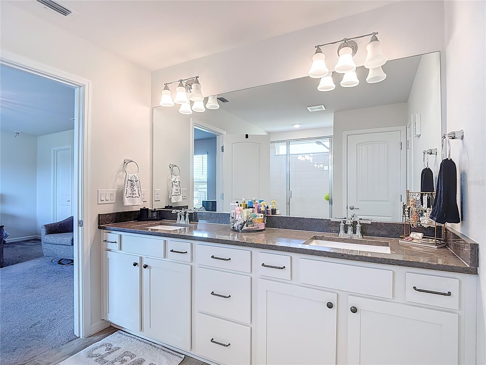 OAKS OF PASCO - Residential