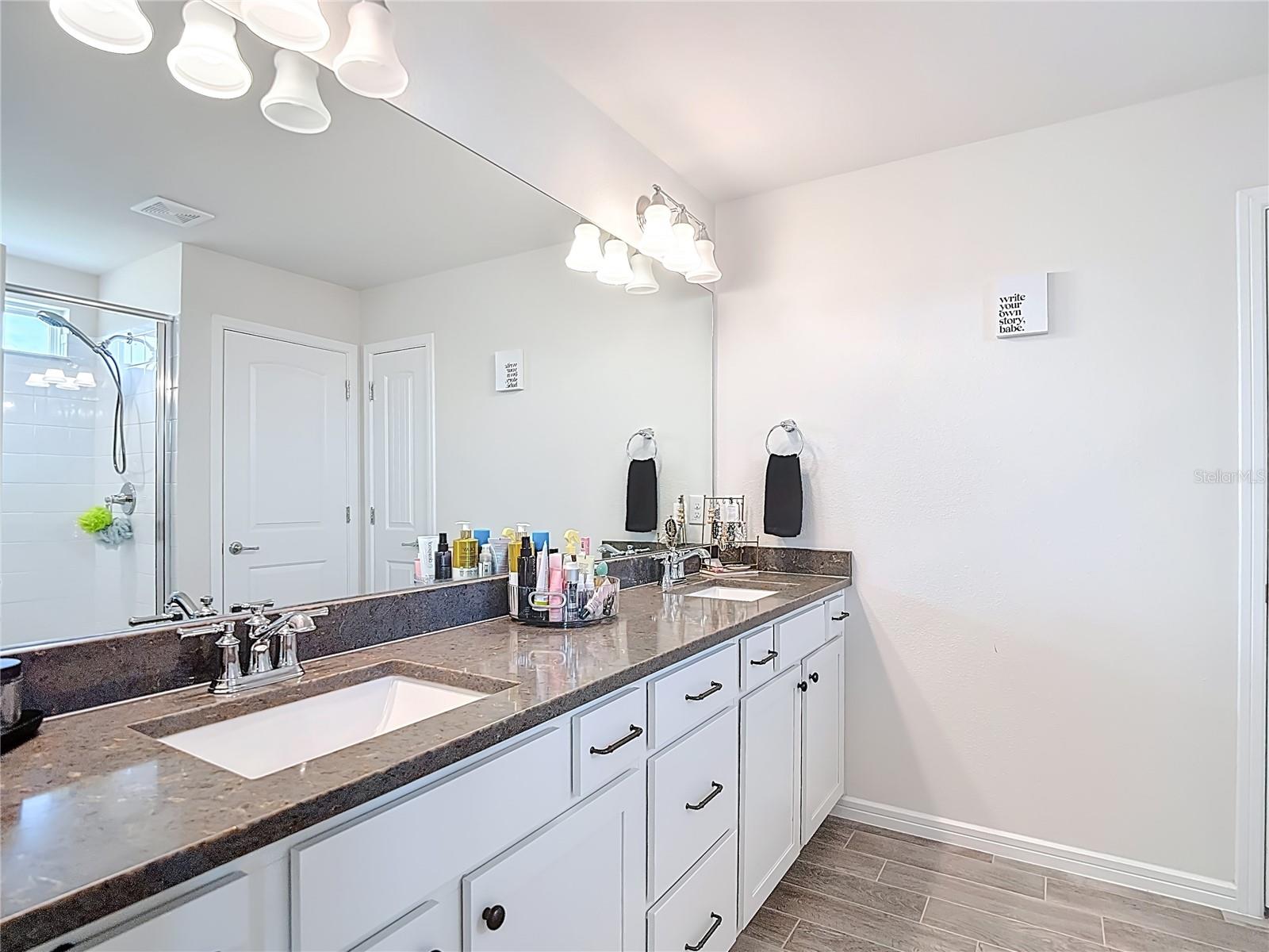 OAKS OF PASCO - Residential