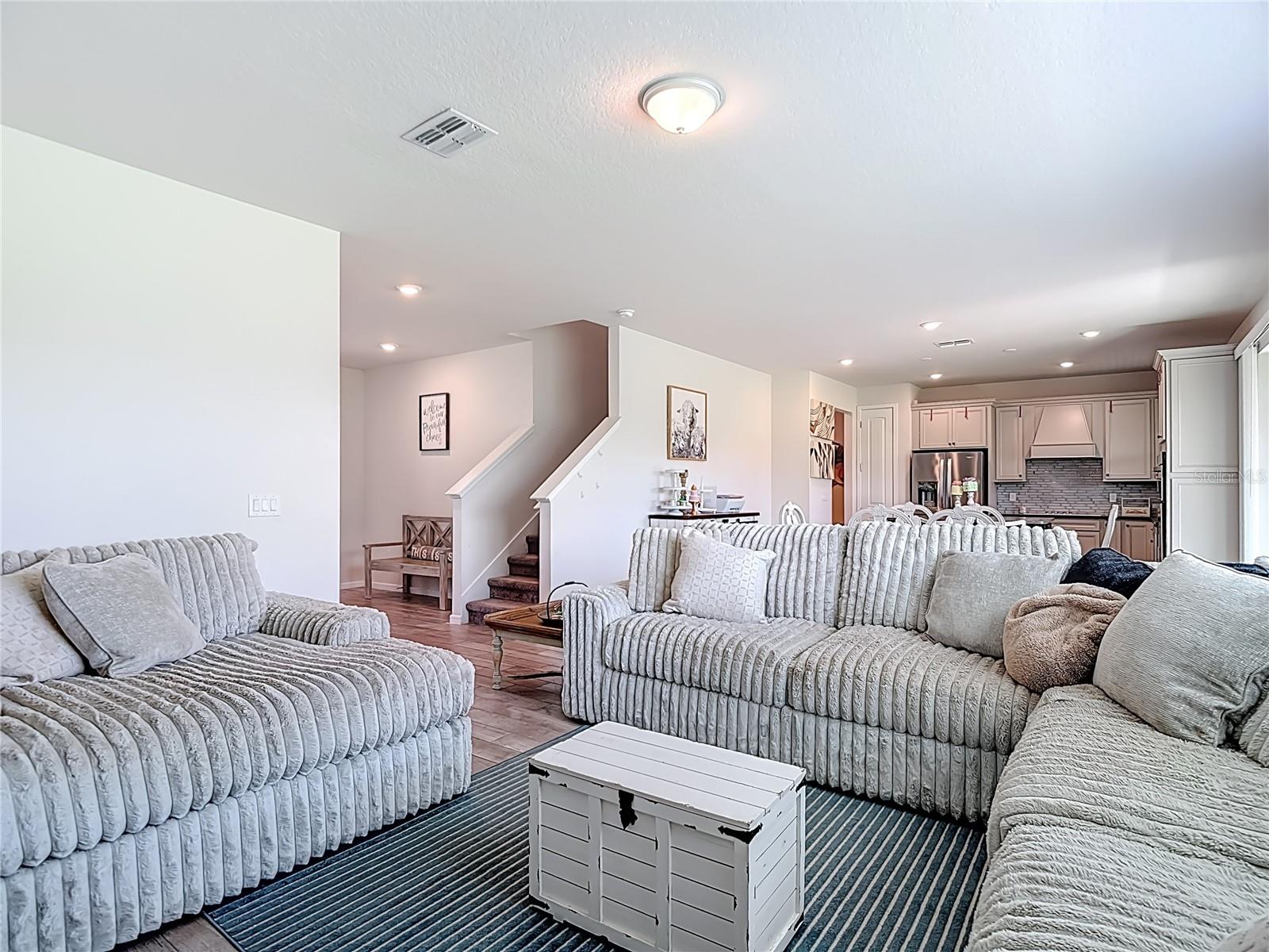 OAKS OF PASCO - Residential