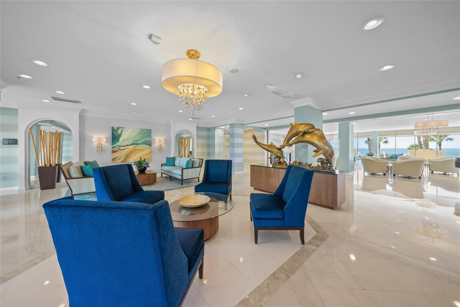 L ELEGANCE ON LIDO BEACH - Residential