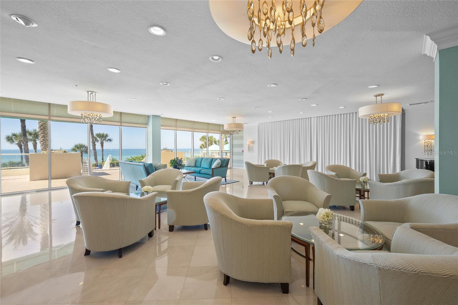 L ELEGANCE ON LIDO BEACH - Residential