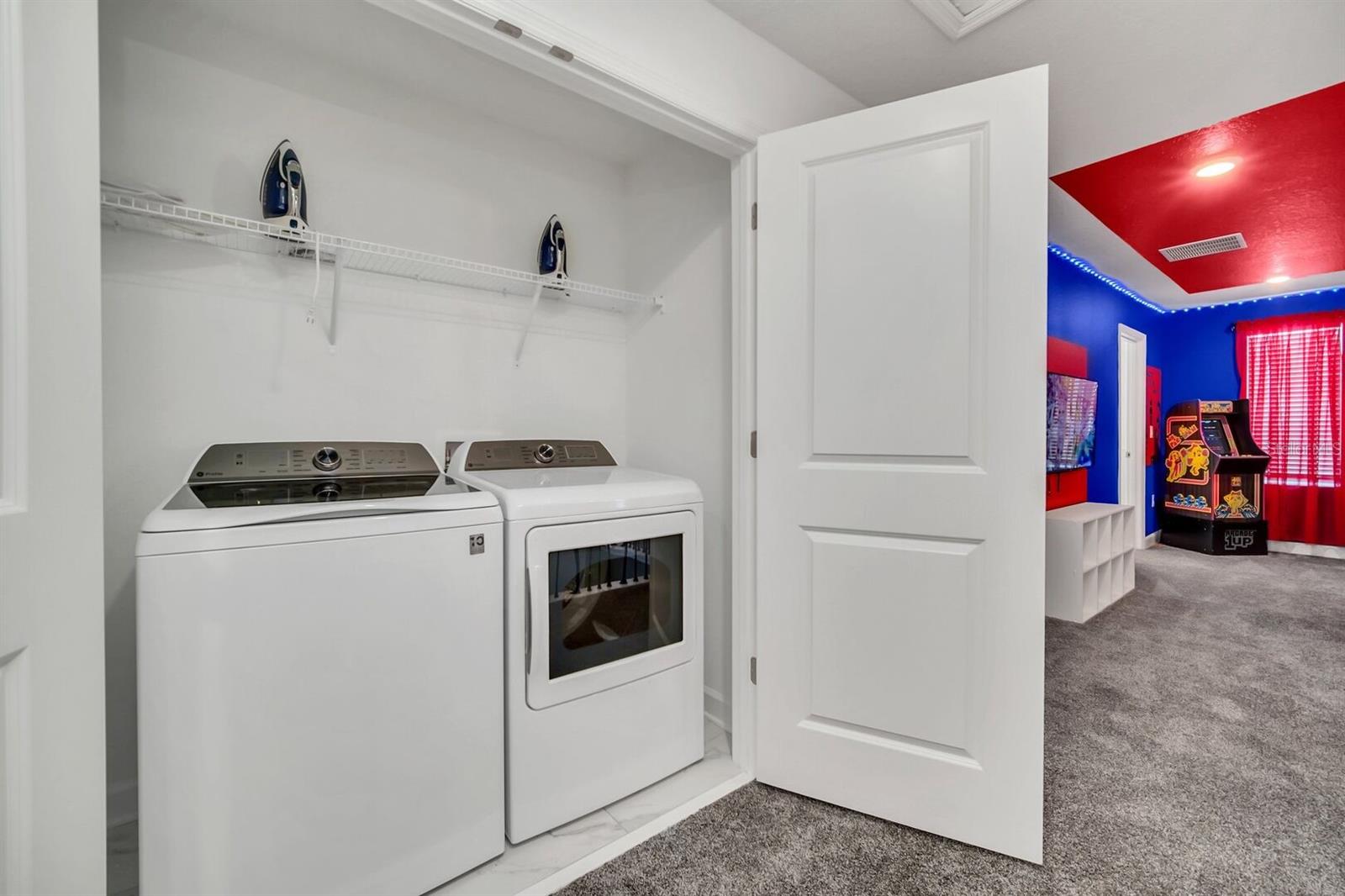 COVE AT STOREY LAKE III - Residential