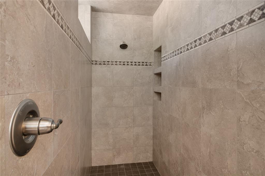 COLIN PARK - Residential