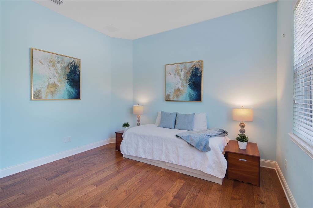 COLIN PARK - Residential