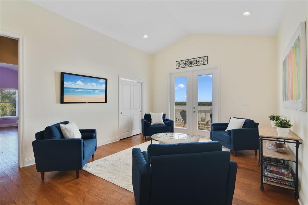 COLIN PARK - Residential