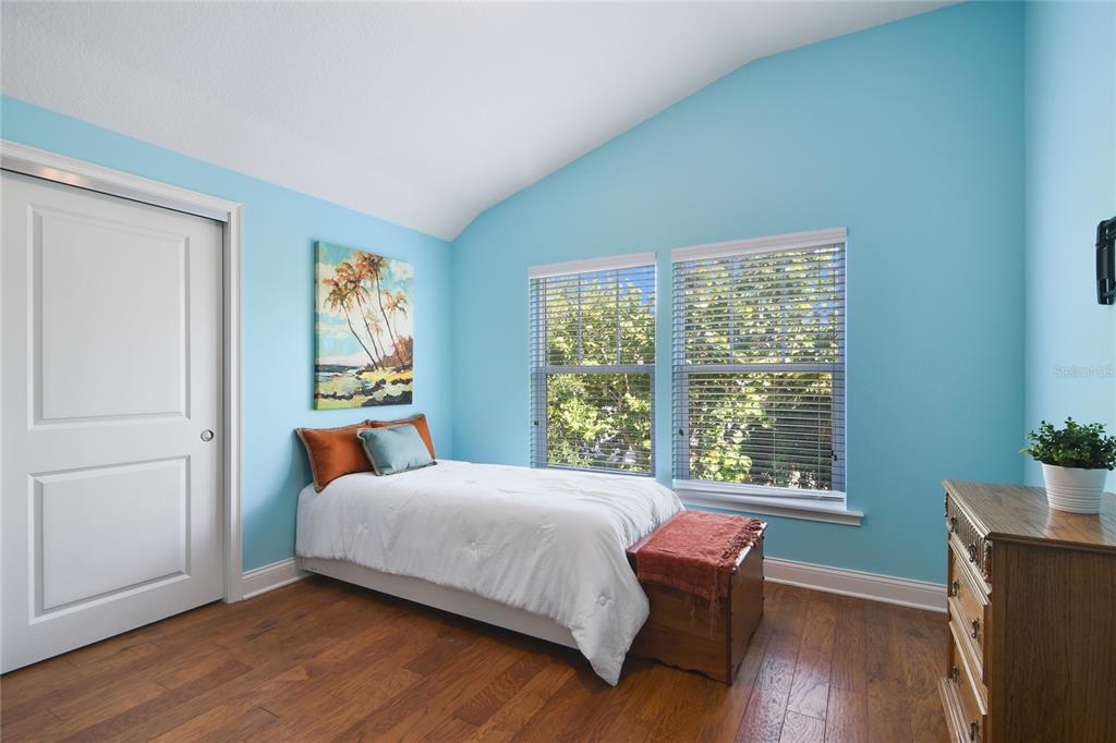 COLIN PARK - Residential