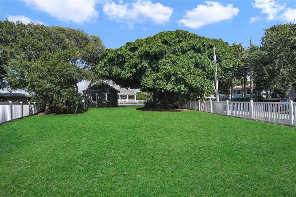 COLIN PARK - Residential