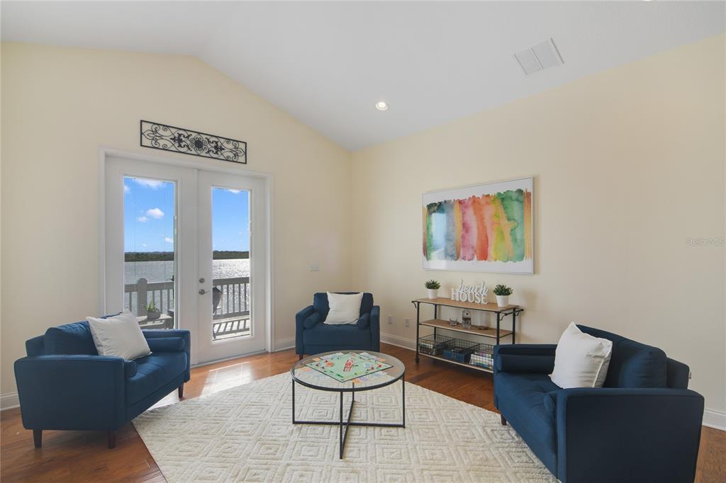 COLIN PARK - Residential