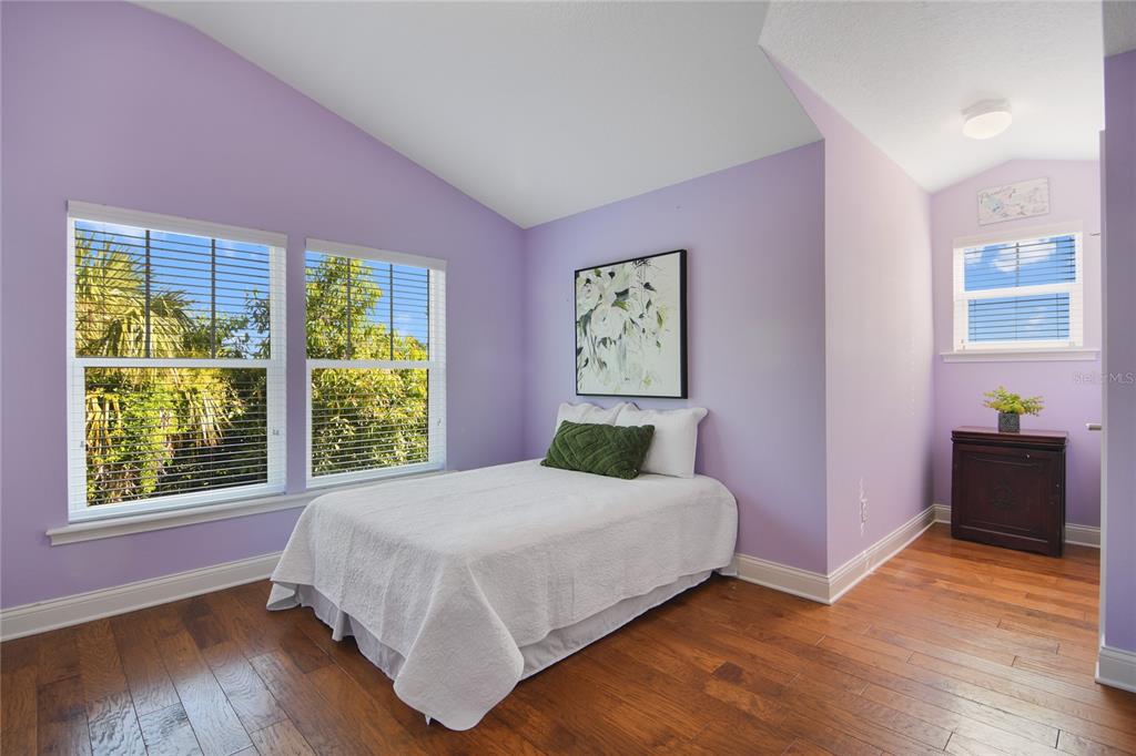 COLIN PARK - Residential