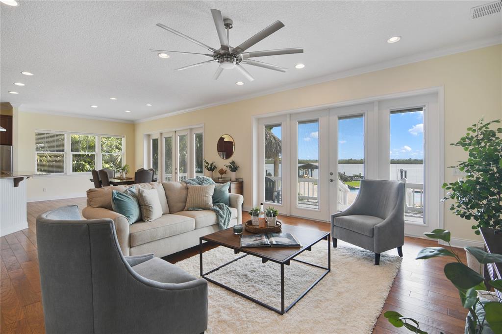 COLIN PARK - Residential