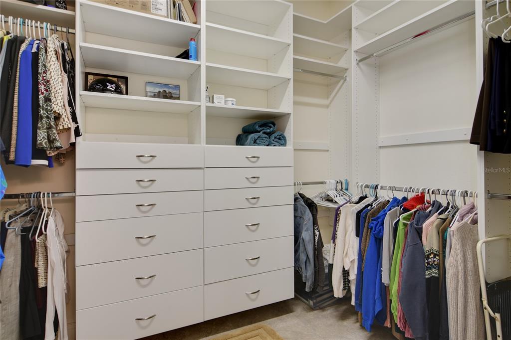 COLIN PARK - Residential