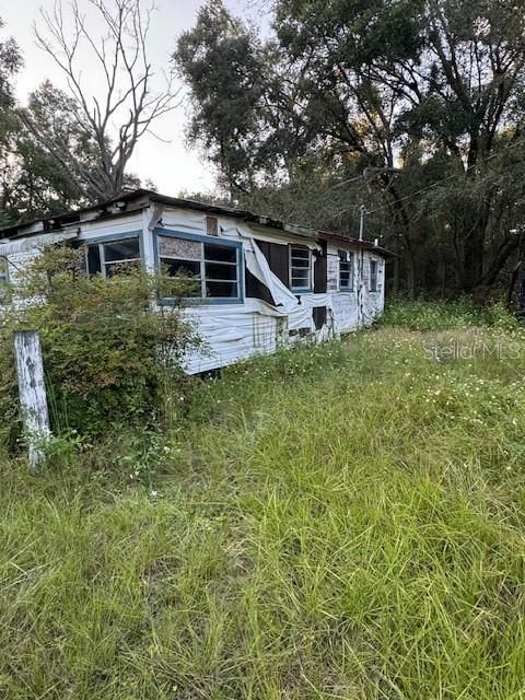 A home in WHITE SPRINGS