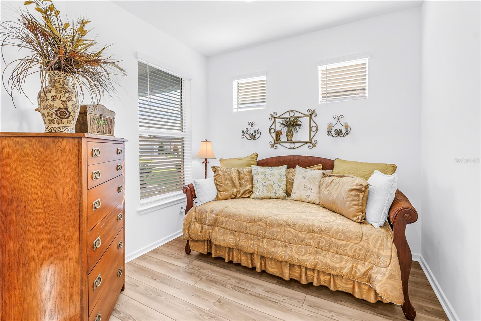 9442 BALLASTER POINTE