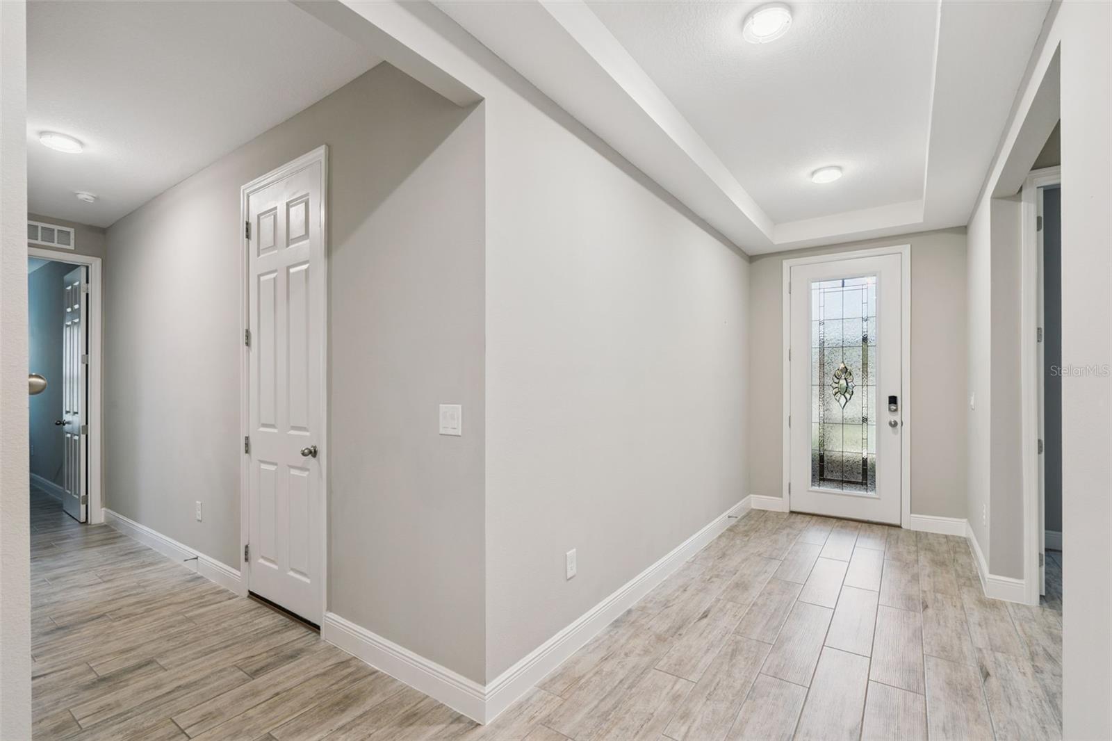 LEESBURG MAJESTIC OAKS SHORES - Residential